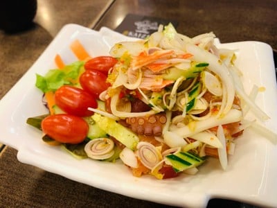 ยำปลาดิบรวม.