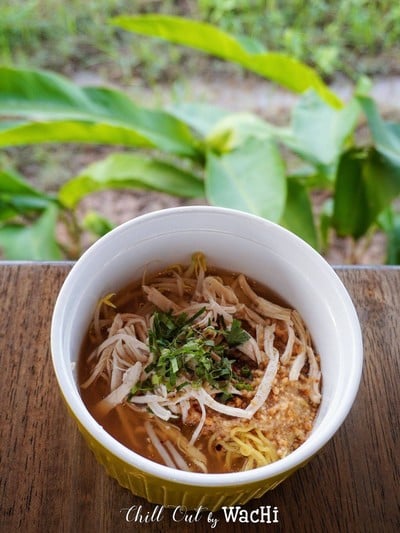 ก๋วยเตี๋ยวไก่ฉีกคุณพ่อต้มยำ