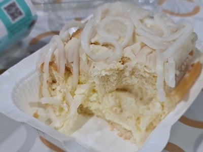 ขนมปังน้องพร้าวนมสด