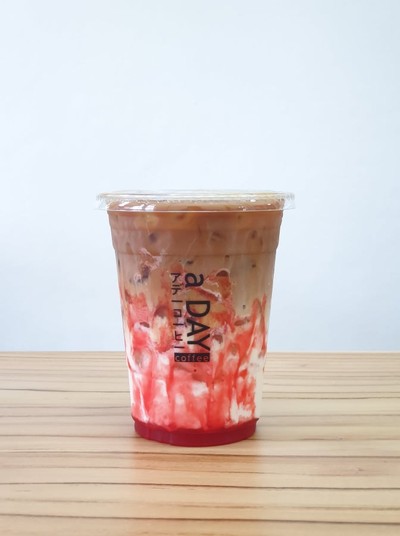 สตรอเบอรี่ลาเต้