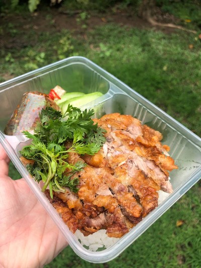 ข้าวหมูทอดเทวดา