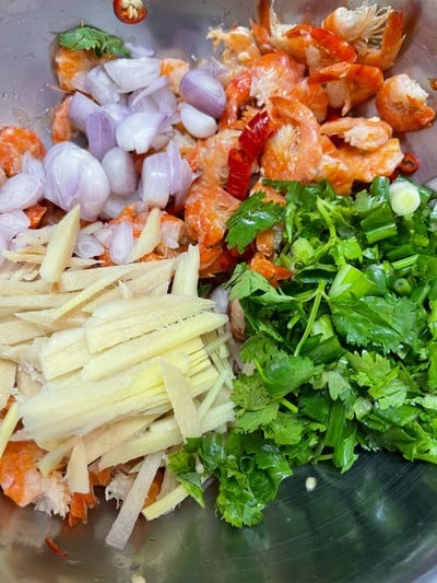 วิธีทำ ยำกุ้งแห้ง วิธีทำ ยำกุ้งแห้ง