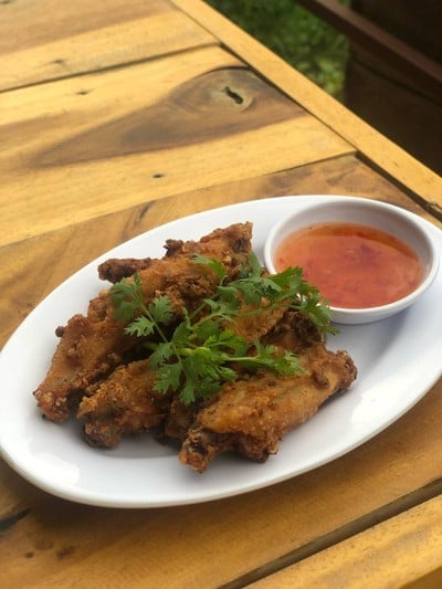 ปีกไก่ทอดมะแขว่น