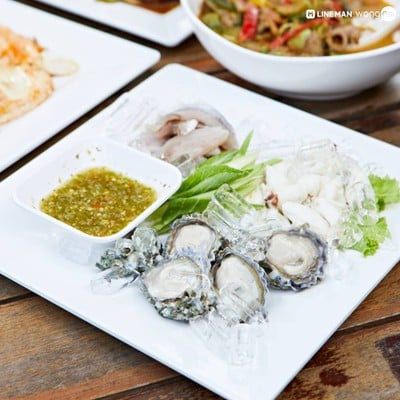 บ้านไร่น้ำอิง ร้านอาหารทะเลพื้นเมือง เพชรบุรี