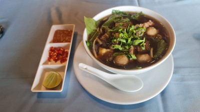 เฝอเนื้อ