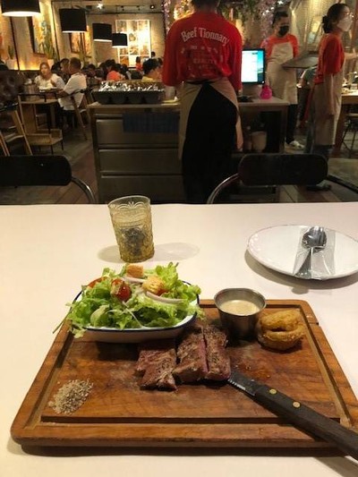 อาหาร หรือ เครื่องดื่ม