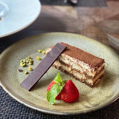 L'Oliva Ristorante Italiano & Wine Bar -