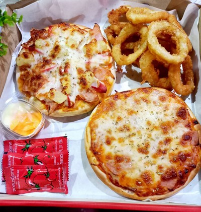 โปรเซ็ตพิซซ่า+ หอมทอด