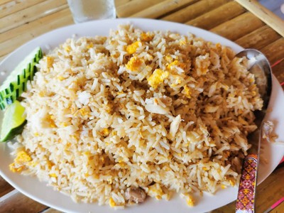 ข้าวผัดปู