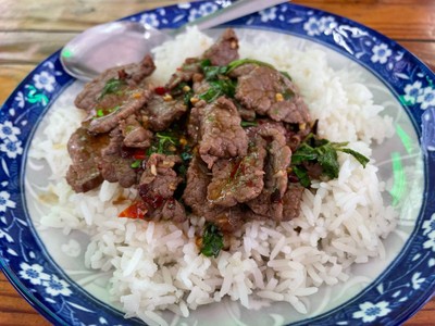 กะเพราเนื้อออสเตรเลีย