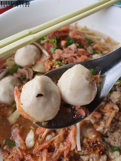 เกาเหลาหมูต้มยำ