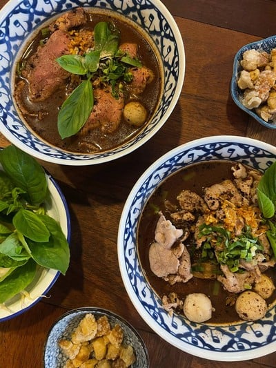 นิยมสมิทธิ์ NIYOM SMITH THAI BOAT NOODLES