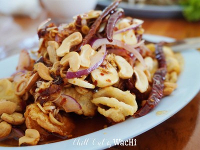 ทะเลยำตะไคร้