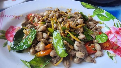 ผัดฉ่าตับปลาทู