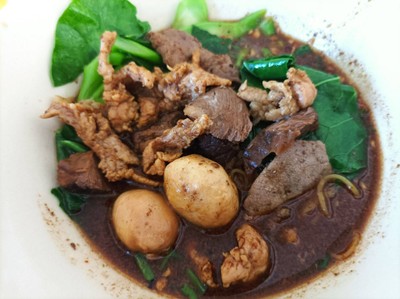 บะหมี่รวมหมู