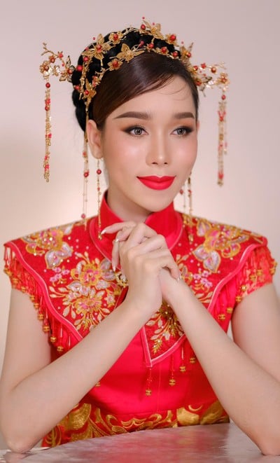 แต่งหน้าเจ้าสาว