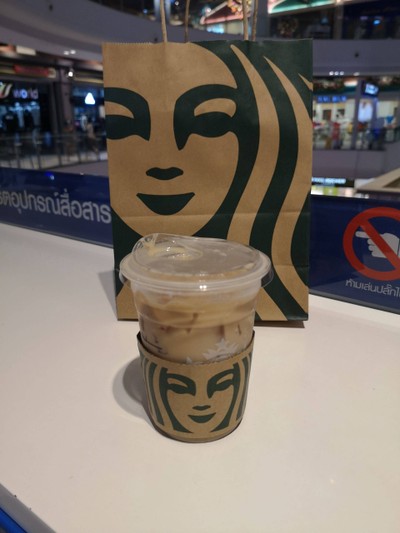 ลาเต้เย็น