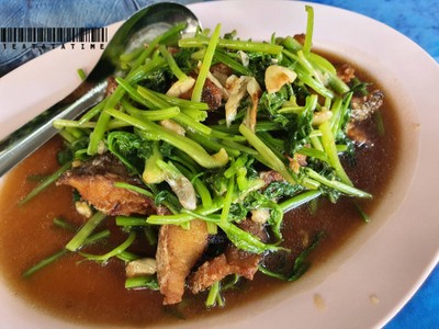 ปลาช่อนผัดขึ้นช่าย