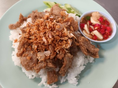 ข้าวหมูทอด