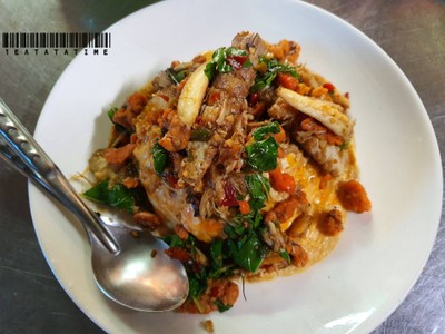 ข้าวไข่ข้นกะเพราปูกั้งไข่ปู