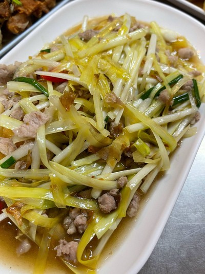 กุ้ยข่ายขาวเต้าหู้หมูสับ