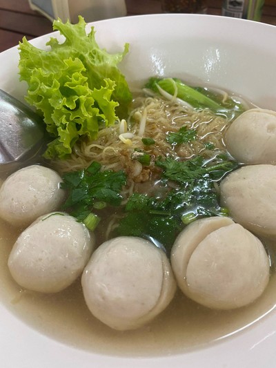 บะหมี่ลูกชิ้นปลาน้ำใส