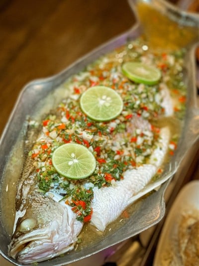 Rongsi Pochana (โรงสีโภชนา) สาทร นางลิ้นจี่