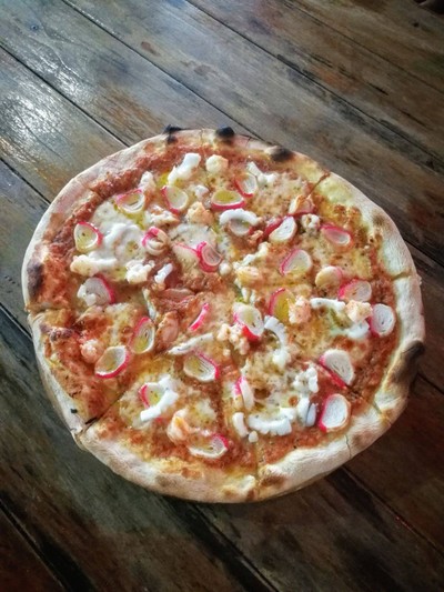 Seafood Pizza
