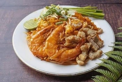 ผัดไทยกุ้งสด