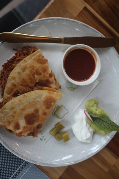 อาหาร หรือ เครื่องดื่ม