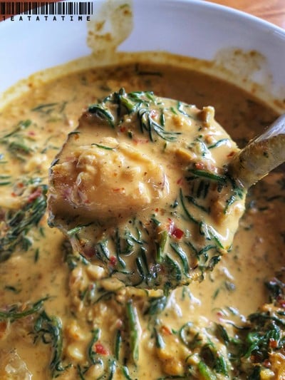 แกงคั่วเนื้อปูใบชะคราม