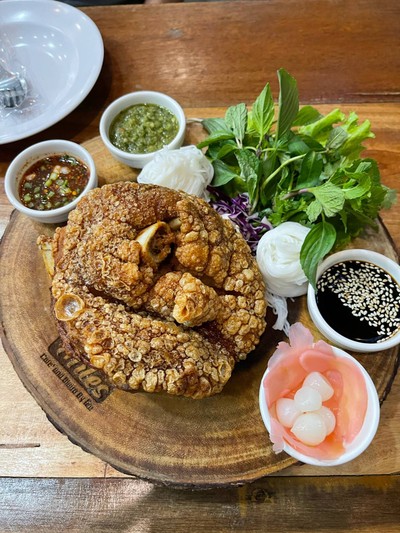 ขาหมูเยอรมัน