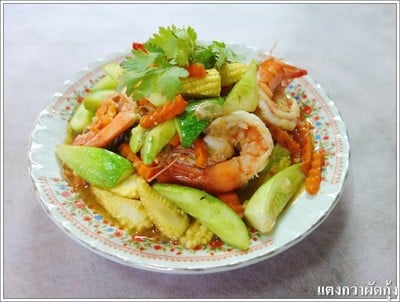 ผัดแตงกวาใส่กุ้ง