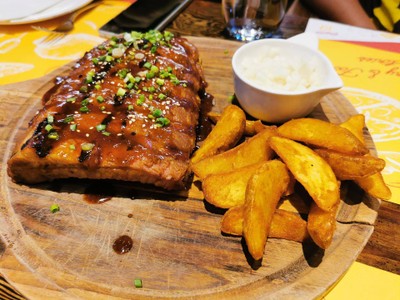 BBQ Pork Spare Rib Half : 580.-