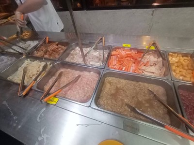 อาหาร หรือ เครื่องดื่ม