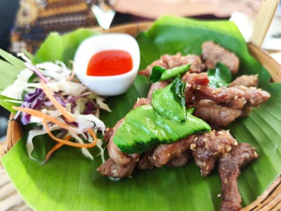 หมูแดดเดียว