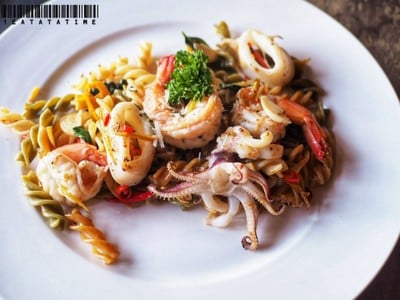 พาสต้าผัดขี้เมาทะเล