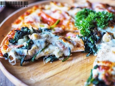 พิซซ่าผักโขม+ฮาวายเอี้ยน