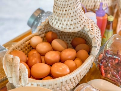 ขนมจีนมีน้ำยา (Me Nam Yaa)