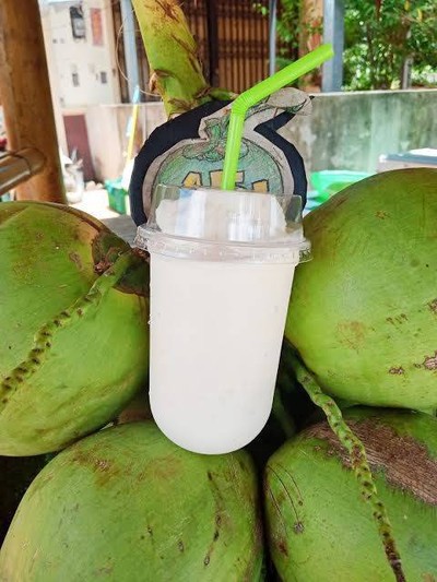 อาหาร หรือ เครื่องดื่ม