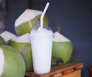 น้ำมะพร้าวปั่น