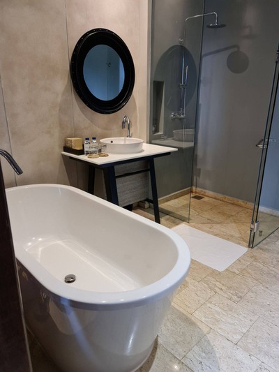 Atta Lakeside Resort Suite