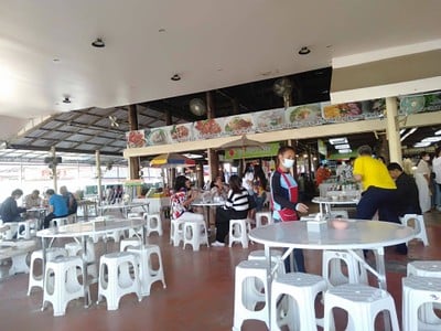 บรรยากาศ ข้าวแกงแม่ล้วน