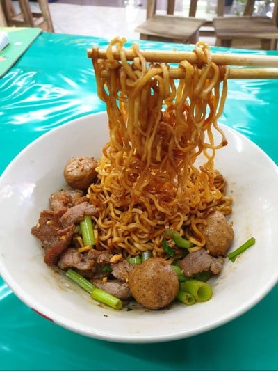 ก๋วยเตี๋ยวแห้งเนื้อสด(พิเศษ)