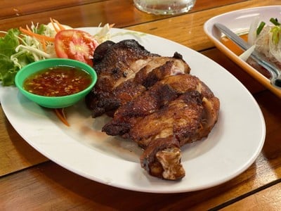 ราชา เรสเทอรองท์แอนด์บาร์