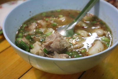 ต้มแซ่บหมู