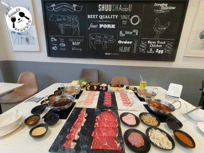 อาหาร หรือ เครื่องดื่ม