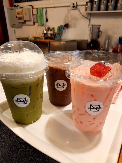 อาหาร หรือ เครื่องดื่ม