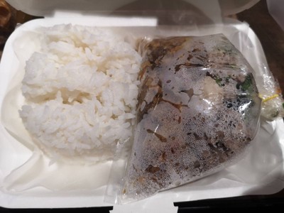 ข้าวต้มแห้งกระดูกหมู