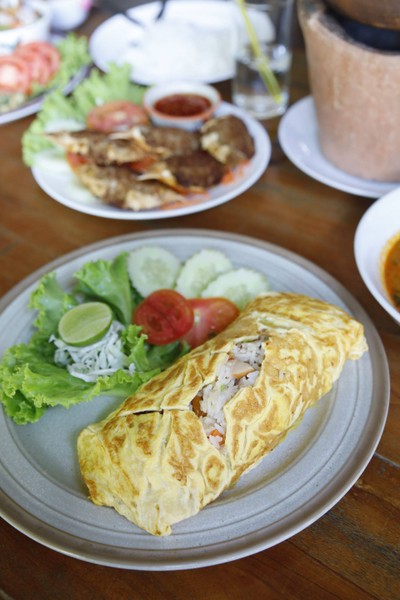 อาหาร หรือ เครื่องดื่ม